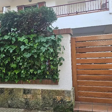 El Pi Con Jardin A 2 Minutos Playa Y 2 Minutos Centro
